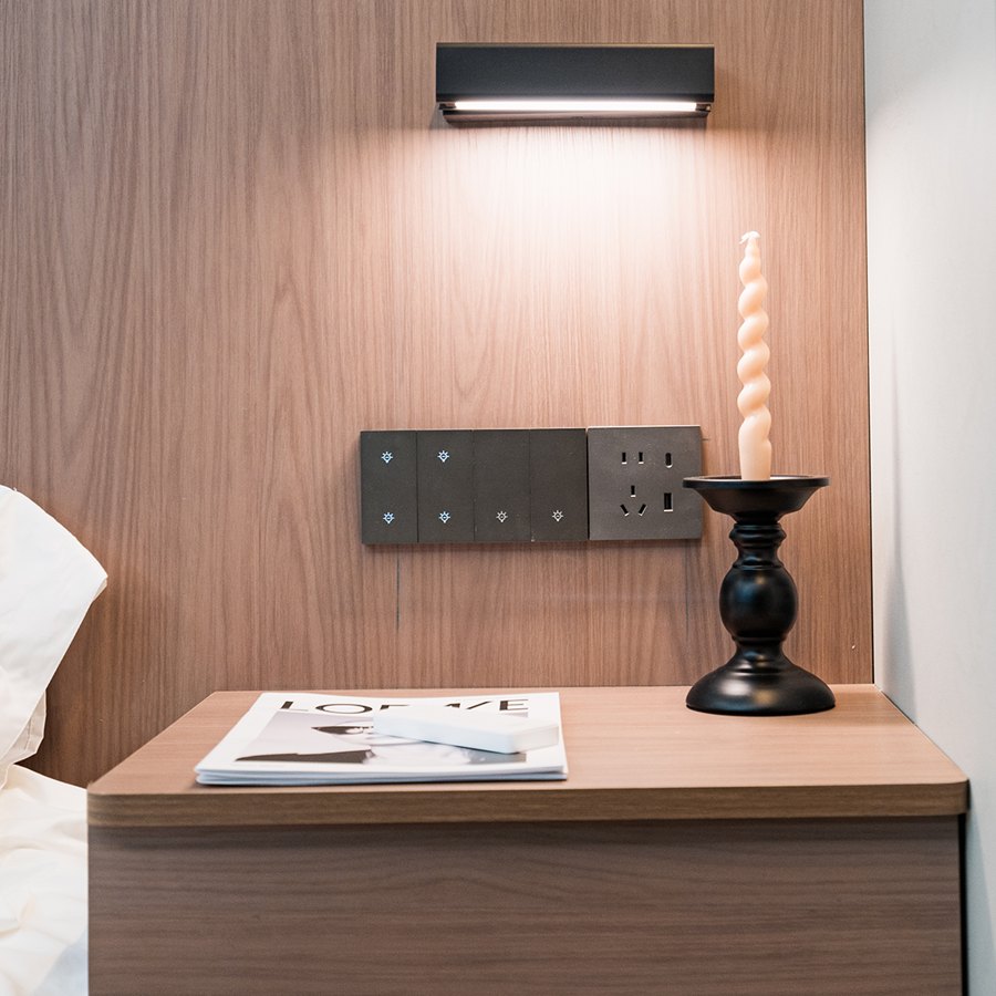 Kitchen, bedroom and bathroom details.