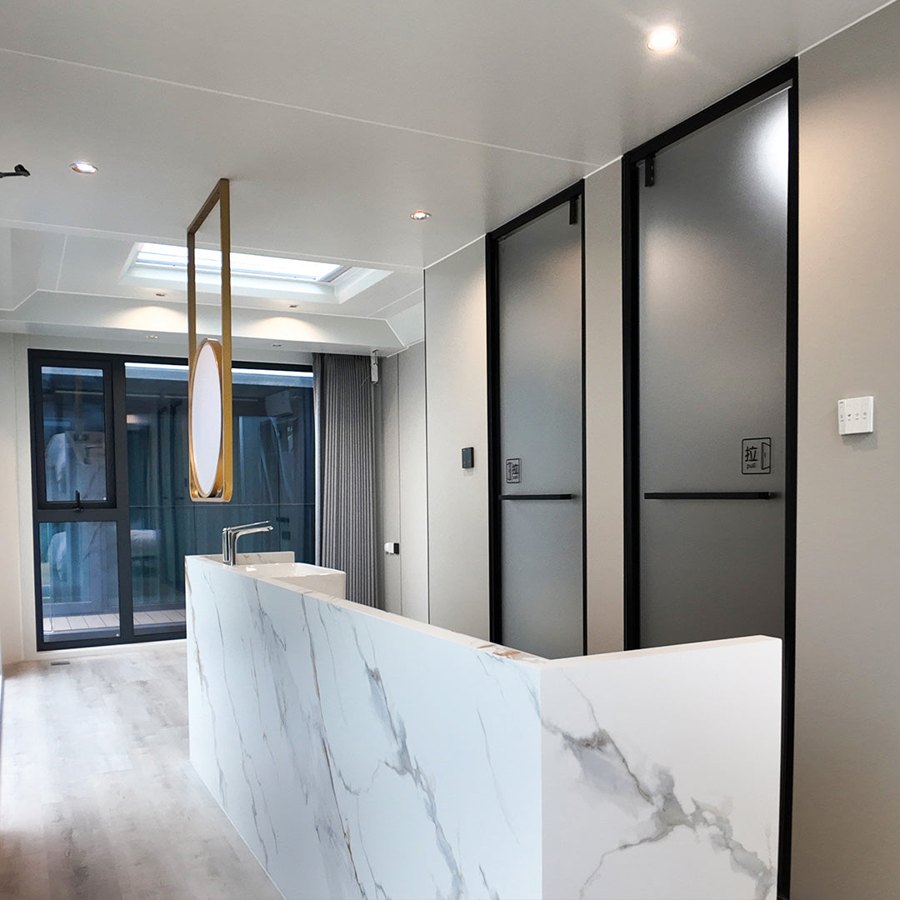 Kitchen, bedroom and bathroom details.